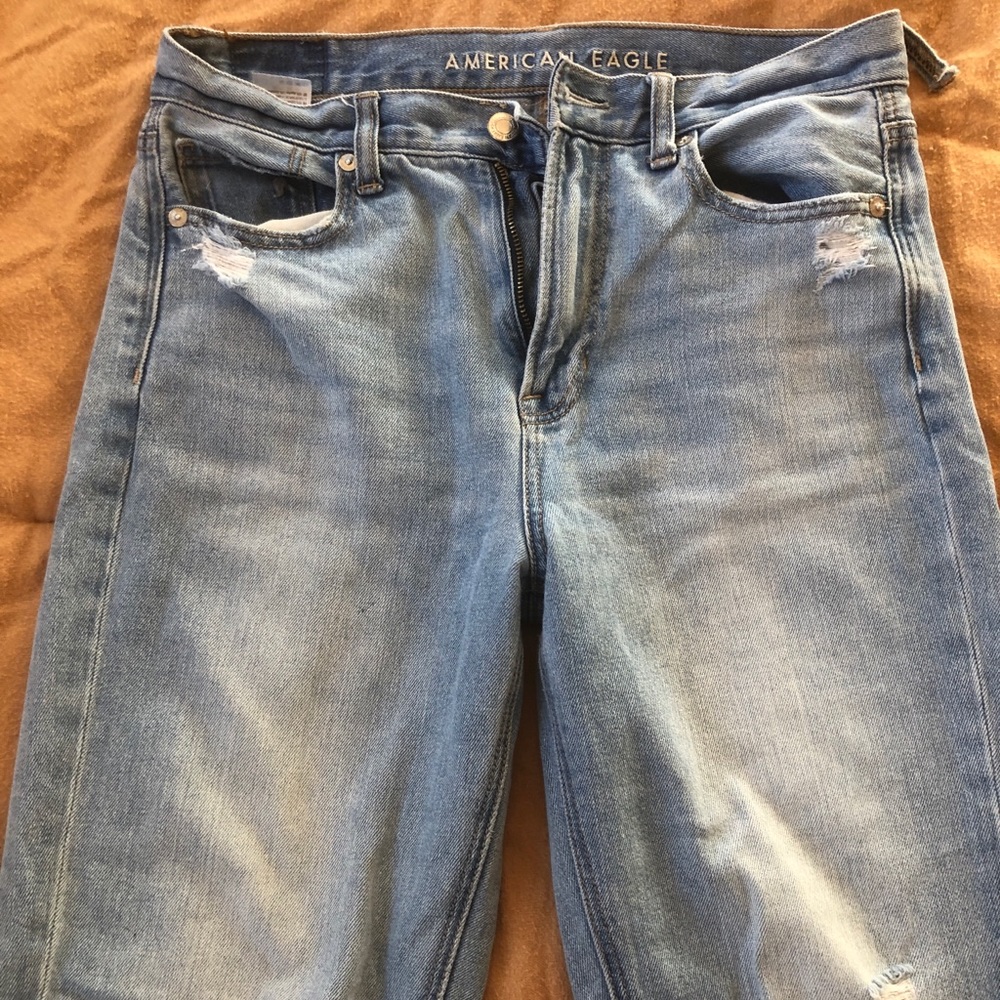 American eagle mom jeans